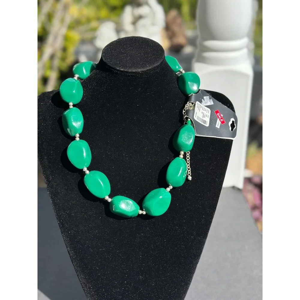 Lane Bryant Green Chunky Bead Statement Necklace Emerald Resin Silver Tone‎ New